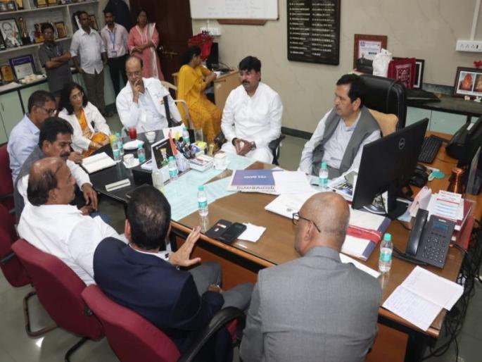 Mangal Prabhat Lodha's visit to Lokmanya Tilak General Hospital | मंगल प्रभात लोढा यांची लोकमान्य टिळक सामान्य रुग्णालयास भेट Mangal Prabhat Lodha's visit to Lokmanya Tilak General Hospital | मंगल प्रभात लोढा यांची लोकमान्य टिळक सामान्य रुग्णालयास भेट