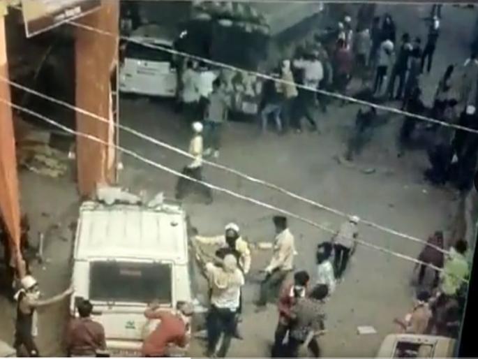 The incident of arson in Chhatrapati Sambhajinagar will be investigated by the SIT | छत्रपती संभाजीनगर दंगलीचा ‘एसआयटी’कडून होणार तपास; मृतावर केले अंत्यसंस्कार The incident of arson in Chhatrapati Sambhajinagar will be investigated by the SIT | छत्रपती संभाजीनगर दंगलीचा ‘एसआयटी’कडून होणार तपास; मृतावर केले अंत्यसंस्कार