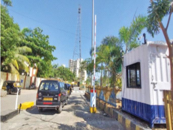 Unobstructed Parking outside Bandra Railway Station; Facilities to be provided by Western Railway | वांद्रे रेल्वे स्टेशनबाहेर बिनधास्त करा पार्किंग; पश्चिम रेल्वे उपलब्ध करून देणार सुविधा Unobstructed Parking outside Bandra Railway Station; Facilities to be provided by Western Railway | वांद्रे रेल्वे स्टेशनबाहेर बिनधास्त करा पार्किंग; पश्चिम रेल्वे उपलब्ध करून देणार सुविधा