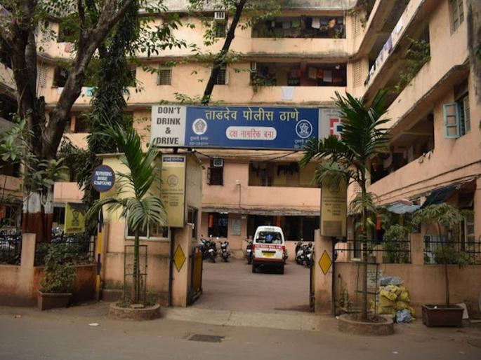 Three people were attacked with swords by 30 to 40 people; Incident in Tardeo | ३० ते ४० जणांनी तलवारीने केला हल्ला, ३ जण जखमी; मुंबईतील ताडदेवमधील घटना Three people were attacked with swords by 30 to 40 people; Incident in Tardeo | ३० ते ४० जणांनी तलवारीने केला हल्ला, ३ जण जखमी; मुंबईतील ताडदेवमधील घटना