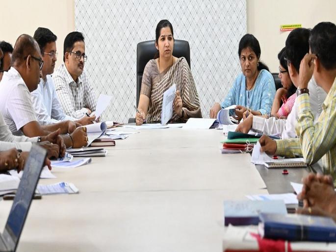 Phase 3 of Ring Road to take up soon; Start road development works before monsoon - KDMC Commissioner | रिंग रोडच्या टप्पा ३ चे काम लवकर हाती घेणार; पावसाळ्यापूर्व रस्ते विकासाची कामे मार्गी लावा Phase 3 of Ring Road to take up soon; Start road development works before monsoon - KDMC Commissioner | रिंग रोडच्या टप्पा ३ चे काम लवकर हाती घेणार; पावसाळ्यापूर्व रस्ते विकासाची कामे मार्गी लावा