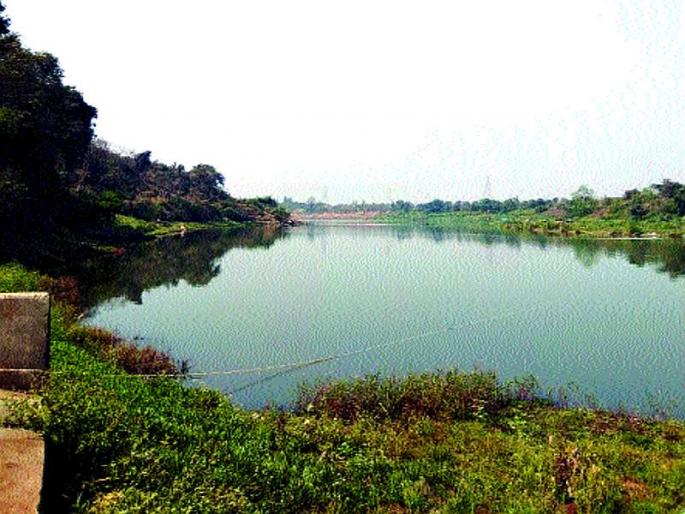 At Nagnath, farmers want to build a harbor | नागनाथ येथे शेतकऱ्यांना हवा बंधारा At Nagnath, farmers want to build a harbor | नागनाथ येथे शेतकऱ्यांना हवा बंधारा