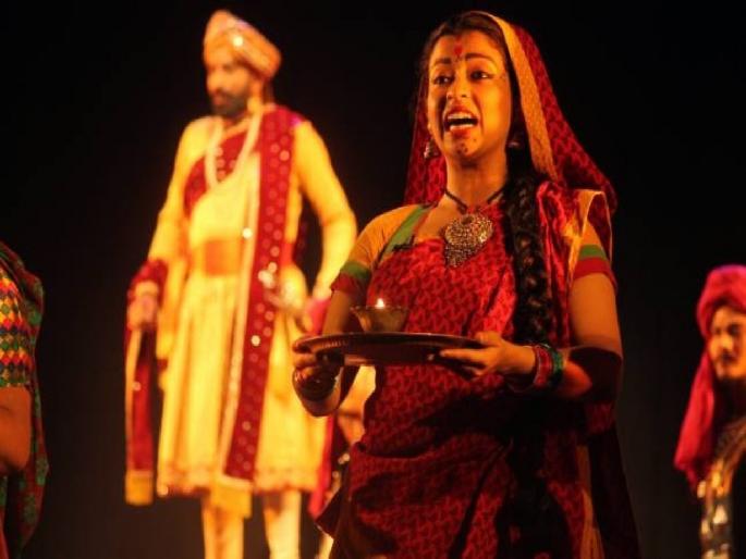 Peace, stability, two meals a day ... then drama! | शांतता, स्थैर्य, दोन वेळचं जेवण... मग नाटक! Peace, stability, two meals a day ... then drama! | शांतता, स्थैर्य, दोन वेळचं जेवण... मग नाटक!