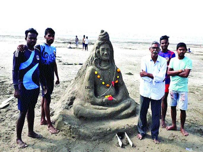 In celebration of Mahashivratri festival in the district | जिल्ह्यात महाशिवरात्री उत्सव जल्लोषात