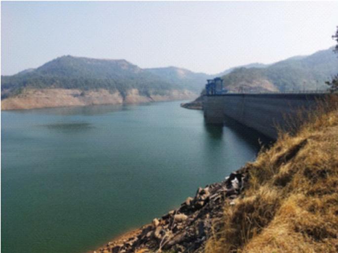 Mokhada's Vaitarna tap water supply scheme stalled? | मोखाड्याची वैतरणा नळ पाणीपुरवठा योजना बारगळली?; रोज मरे त्याला कोण रडे Mokhada's Vaitarna tap water supply scheme stalled? | मोखाड्याची वैतरणा नळ पाणीपुरवठा योजना बारगळली?; रोज मरे त्याला कोण रडे