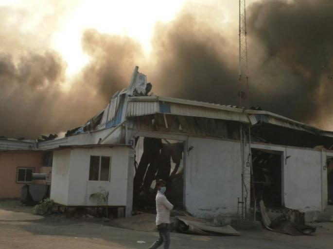 Agnitandav continues in Bhiwandi; A fire broke out at two companies in Amne and fire brigade was deployed at the spot | भिवंडीत अग्नितांडाव सुरूच; आमने येथील दोन कंपन्यांना भीषण आग, घटनास्थळी अग्निशमन यंत्रणा दाखल