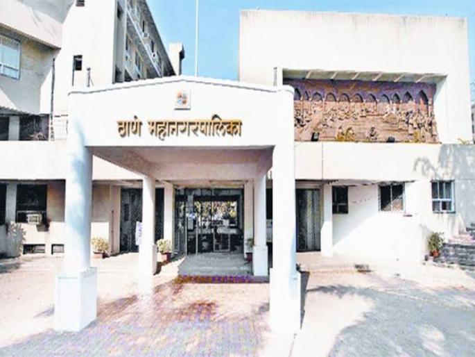 Commissioner's warning to shopkeepers littering the streets; jamboli Naka Market inspected | कचरा रस्त्यावर टाकणाऱ्या दुकानदारांना आयुक्तांचा इशारा; जांभळी नाका मार्केटची केली पाहणी Commissioner's warning to shopkeepers littering the streets; jamboli Naka Market inspected | कचरा रस्त्यावर टाकणाऱ्या दुकानदारांना आयुक्तांचा इशारा; जांभळी नाका मार्केटची केली पाहणी