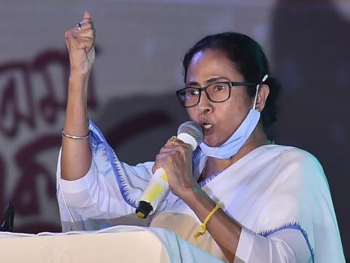 I am also a Hindu girl, said West Bengal Chief Minister Mamata Banerjee | 'मीसुद्धा एक हिंदू मुलगी, हिंदुत्ववादाचा खेळ माझ्यासोबत खेळू नका'; ममता बॅनर्जी कडाडल्या I am also a Hindu girl, said West Bengal Chief Minister Mamata Banerjee | 'मीसुद्धा एक हिंदू मुलगी, हिंदुत्ववादाचा खेळ माझ्यासोबत खेळू नका'; ममता बॅनर्जी कडाडल्या