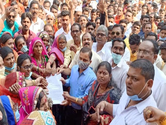 Minister Sanjay Rathore is being defamed; Shiv Sena protests BJP in Yavatmal | संजय राठोड यांना बदनाम केले जात आहे; शिवसेनेकडून यवतमाळमध्ये भाजपाचा निषेध