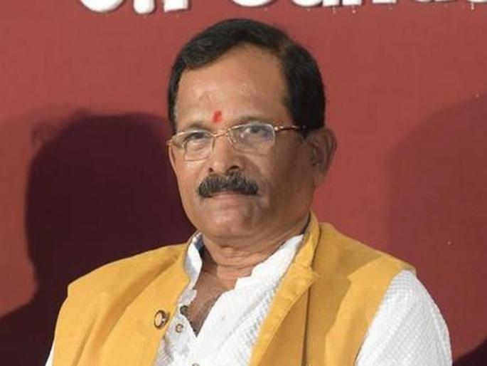 Union Home Minister Shripad Naik's health deteriorated | केंद्रीय गृह राज्यमंत्री श्रीपाद नाईक यांची तब्येत खालावली; दिल्लीहून संरक्षण दलाच्या डॉक्टरांचे पथक येणार Union Home Minister Shripad Naik's health deteriorated | केंद्रीय गृह राज्यमंत्री श्रीपाद नाईक यांची तब्येत खालावली; दिल्लीहून संरक्षण दलाच्या डॉक्टरांचे पथक येणार