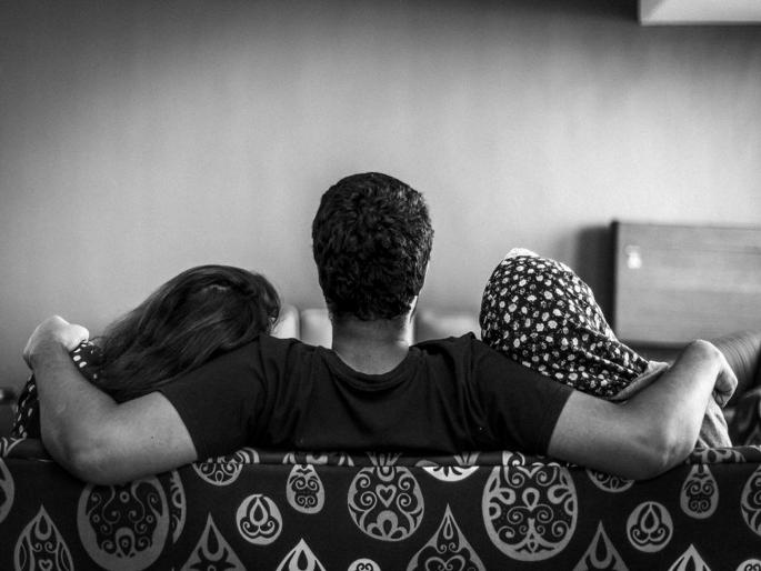 One Husband, 2 Wives, 3 days for one and 4 days for other; Divorce averted with Reconciliation Formula | २ बायका फजिती ऐका! 3 दिवस एकीचे तर ४ दिवस दुसरीचे; सांमजस्याने टळला घटस्फोट One Husband, 2 Wives, 3 days for one and 4 days for other; Divorce averted with Reconciliation Formula | २ बायका फजिती ऐका! 3 दिवस एकीचे तर ४ दिवस दुसरीचे; सांमजस्याने टळला घटस्फोट