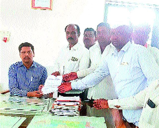 Due to the server down, the registration of the commodity remains canceled | सर्व्हर डाउनमुळे शेतमाल विक्रीची नोंदणी रखडली