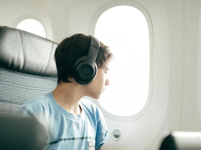 Teenager got massive amount of 58 lakh after tea split on his legs in flight from dublin to turkey | विमानात १३ वर्षीय मुलाच्या मांडीवर गरम चहा सांडला; एअरलाईन्सकडून मिळाले ५८ लाख रुपये