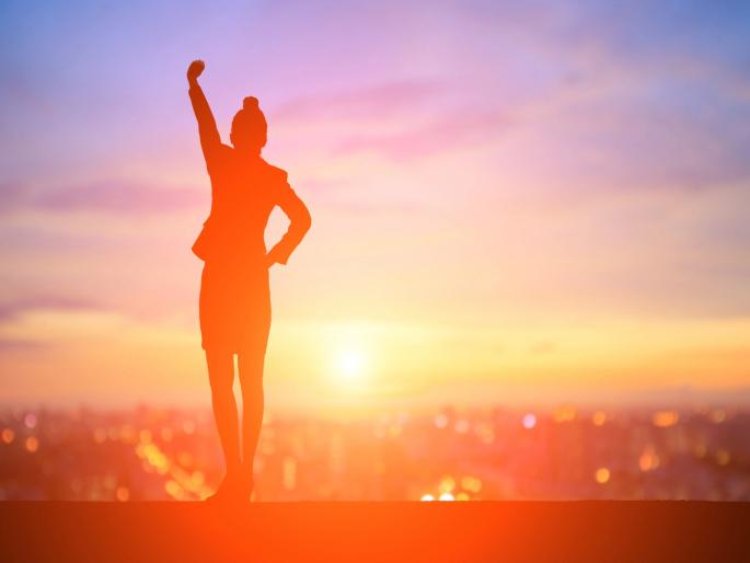 A 21-year-old girl college dropout earned 25 crores in 6 months with a simple trick | कॉलेज ड्रॉपआऊट २१ वर्षीय युवतीनं सोप्या ट्रिकनं ६ महिन्यात २५ कोटी कमावले A 21-year-old girl college dropout earned 25 crores in 6 months with a simple trick | कॉलेज ड्रॉपआऊट २१ वर्षीय युवतीनं सोप्या ट्रिकनं ६ महिन्यात २५ कोटी कमावले