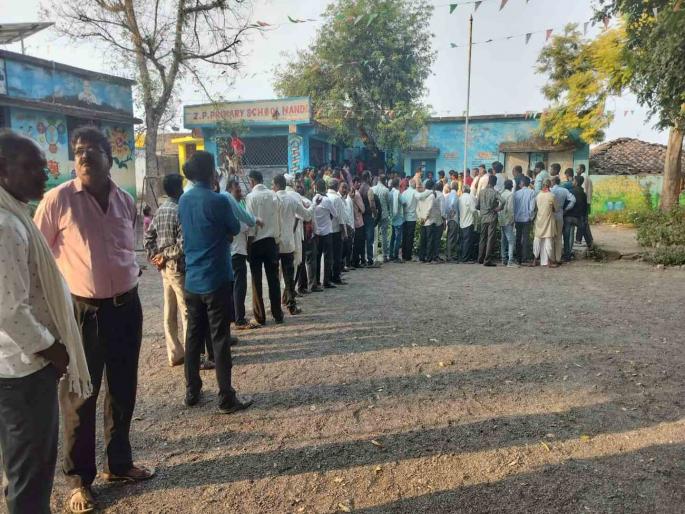 Bumper poll for 357 MPs, Diwali bar to fly on Monday; An average turnout of 85 percent | ३५७ ग्रा.पं.साठी बंम्पर मतदान, सोमवारी उडणार दिवाळीचा बार; सरासरी ८५ टक्के मतदान Bumper poll for 357 MPs, Diwali bar to fly on Monday; An average turnout of 85 percent | ३५७ ग्रा.पं.साठी बंम्पर मतदान, सोमवारी उडणार दिवाळीचा बार; सरासरी ८५ टक्के मतदान