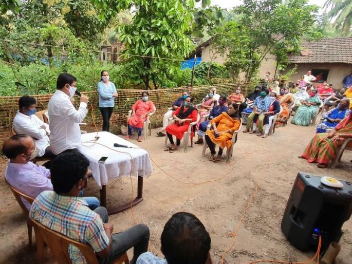 Deputy Chief Minister's Capet Administration at your doorstep; Now the authorities are at the door of the people | उपमुख्यमंत्र्यांचा केपेत प्रशासन तुमच्या दारी उपक्रम; आता अधिकारीच लोकांच्या दारापर्यंत Deputy Chief Minister's Capet Administration at your doorstep; Now the authorities are at the door of the people | उपमुख्यमंत्र्यांचा केपेत प्रशासन तुमच्या दारी उपक्रम; आता अधिकारीच लोकांच्या दारापर्यंत