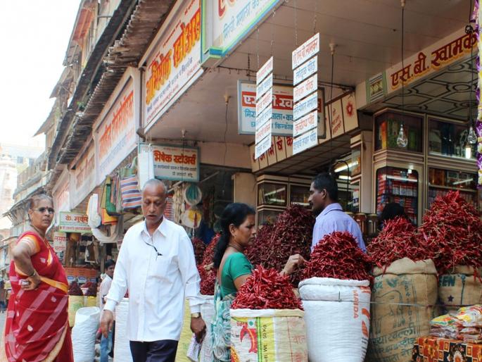 Food is spicier this year; Demand for spices in Lalbaug market increases by 30 percent | यंदा जेवण अधिक मसालेदार; लालबाग मार्केटमध्ये मसाल्याची मागणी ३० टक्क्यांनी वाढली 