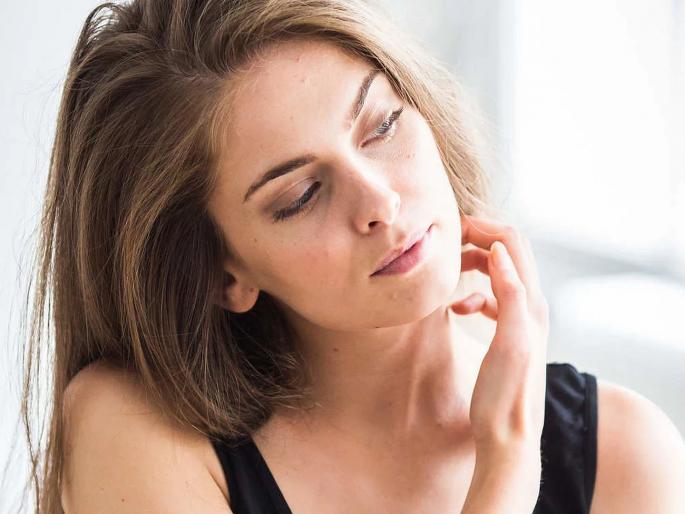 Face skin itching then try these 3 best home remedies | 'या' घरगुती ३ उपायांनी त्वचेवर होणारी खाज आणि जळजळ झटपट करा दूर!