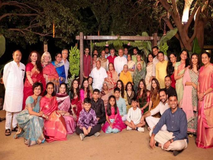 Sharad Pawar along with his family reached Ajit Pawar's house for Diwali Bhaubij | भाऊबीजेसाठी शरद पवार अजितदादांच्या घरी; कौटुंबिक मनोमिलन झालं, राजकीय कधी? Sharad Pawar along with his family reached Ajit Pawar's house for Diwali Bhaubij | भाऊबीजेसाठी शरद पवार अजितदादांच्या घरी; कौटुंबिक मनोमिलन झालं, राजकीय कधी?