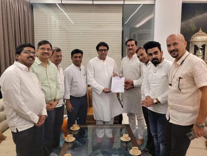 Opposition to the mosque in Sanpada; Locals met MNS chief Raj Thackeray | सानपाड्यात होणाऱ्या मशिदीला विरोध; स्थानिकांनी घेतली मनसे प्रमुख राज ठाकरेंची भेट Opposition to the mosque in Sanpada; Locals met MNS chief Raj Thackeray | सानपाड्यात होणाऱ्या मशिदीला विरोध; स्थानिकांनी घेतली मनसे प्रमुख राज ठाकरेंची भेट