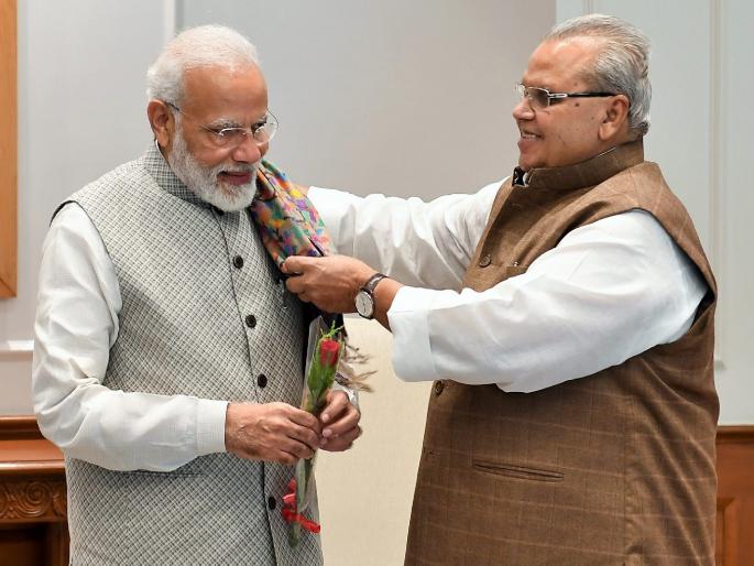“Pressure to approve RSS, Ambani related person's file; 300 crore offer Claim Satya Pal Malik | Satya Pal Malik: “RSS, अंबानी संबंधित व्यक्तीची फाईल मंजूर करण्यासाठी दबाव; ३०० कोटींची ऑफर, पण...” “Pressure to approve RSS, Ambani related person's file; 300 crore offer Claim Satya Pal Malik | Satya Pal Malik: “RSS, अंबानी संबंधित व्यक्तीची फाईल मंजूर करण्यासाठी दबाव; ३०० कोटींची ऑफर, पण...”