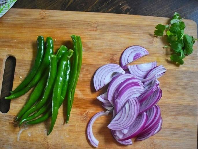 Alibag onion, Nandurbar chilli and Kashti cilantro; Nomination for 121 agricultural products | अलिबागचा कांदा, नंदुरबारची मिरची अन् काष्टीची कोथिंबीर; १२१ शेतमालाला नामांकन Alibag onion, Nandurbar chilli and Kashti cilantro; Nomination for 121 agricultural products | अलिबागचा कांदा, नंदुरबारची मिरची अन् काष्टीची कोथिंबीर; १२१ शेतमालाला नामांकन