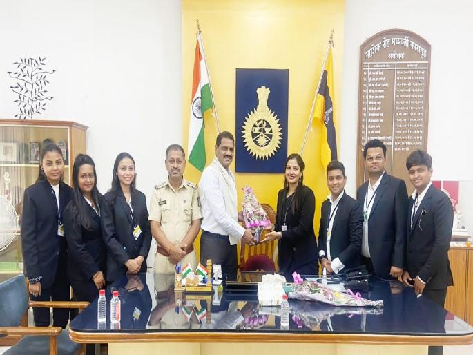 Students Visit of St. Rock Law College Borivali to Nashik Central Jail | बोरिवलीच्या सेंट रॉक विधी महाविद्यालयाची नाशिक मध्यवर्ती कारागृहाला भेट  Students Visit of St. Rock Law College Borivali to Nashik Central Jail | बोरिवलीच्या सेंट रॉक विधी महाविद्यालयाची नाशिक मध्यवर्ती कारागृहाला भेट