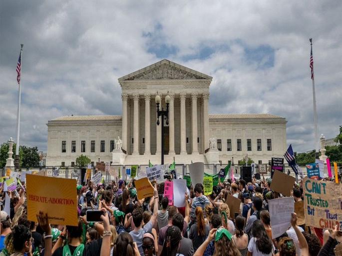 US Supreme Court overturns constitutional right to abortion; What is the law in India? | US सुप्रीम कोर्टानं गर्भपाताचा घटनात्मक अधिकार रद्द केला; भारतात काय आहे कायदा? US Supreme Court overturns constitutional right to abortion; What is the law in India? | US सुप्रीम कोर्टानं गर्भपाताचा घटनात्मक अधिकार रद्द केला; भारतात काय आहे कायदा?