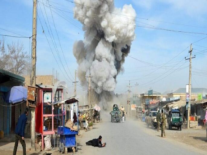 Afghanistan Taliban Crisis:: A bomb blast in Afghanistan kills 100 people by Suicide bomber | Afghanistan Blast: अफगाणिस्तानात बॉम्बस्फोट, १०० जण ठार; आत्मघाती हल्लेखोरानं शियापंथीयांंना केलं टार्गेट Afghanistan Taliban Crisis:: A bomb blast in Afghanistan kills 100 people by Suicide bomber | Afghanistan Blast: अफगाणिस्तानात बॉम्बस्फोट, १०० जण ठार; आत्मघाती हल्लेखोरानं शियापंथीयांंना केलं टार्गेट