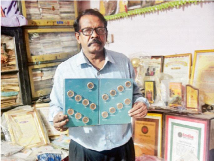 The treasure trove of Olympic collections; Keep memories with Roopkishore Kanojia | साठीतही जपलाय ऑलिम्पिक संग्रहाचा खजिना; रूपकिशोर कनोजिया यांच्याकडे आठवणींचा ठेवा The treasure trove of Olympic collections; Keep memories with Roopkishore Kanojia | साठीतही जपलाय ऑलिम्पिक संग्रहाचा खजिना; रूपकिशोर कनोजिया यांच्याकडे आठवणींचा ठेवा