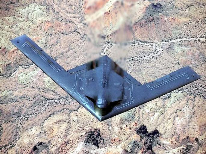 B 21 Raider: A deadly weapon made by the United States, The B-21 Raider's First Flight Has Slipped to 2023 | B 21 Raider: अमेरिकेनं बनवलं 'असं' घातक शस्त्र, जे कुठल्याही देशात जाऊन करू शकतं हल्ला B 21 Raider: A deadly weapon made by the United States, The B-21 Raider's First Flight Has Slipped to 2023 | B 21 Raider: अमेरिकेनं बनवलं 'असं' घातक शस्त्र, जे कुठल्याही देशात जाऊन करू शकतं हल्ला