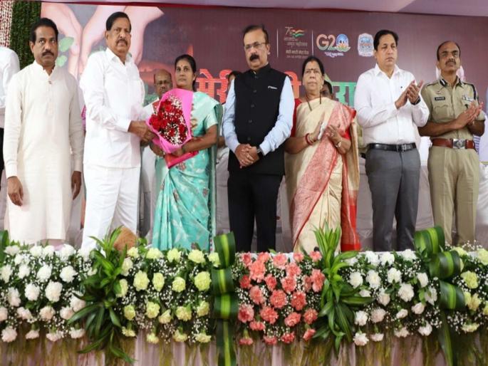 My Soil My Country Mission; Honoring the families of martyred heroes in Navi Mumbai | माझी माती माझा देश अभियान; नवी मुंबईत शहीद वीरांच्या कुटुंबियांचा सन्मान My Soil My Country Mission; Honoring the families of martyred heroes in Navi Mumbai | माझी माती माझा देश अभियान; नवी मुंबईत शहीद वीरांच्या कुटुंबियांचा सन्मान