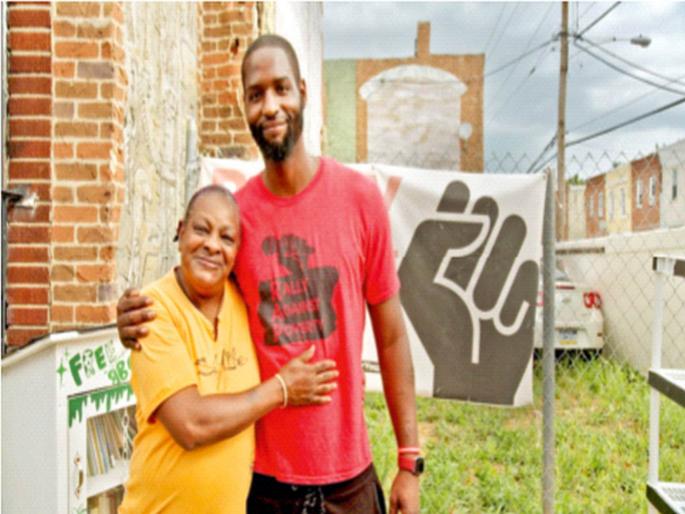 After spending 5 years in prison, Terik's mentality had changed a lot | तो पूर्वी ‘ड्रग्ज’ विकायचा, आता ‘प्रेम’ वाटतो; बंदुकीच्या जागेवर उगवली फुलं After spending 5 years in prison, Terik's mentality had changed a lot | तो पूर्वी ‘ड्रग्ज’ विकायचा, आता ‘प्रेम’ वाटतो; बंदुकीच्या जागेवर उगवली फुलं