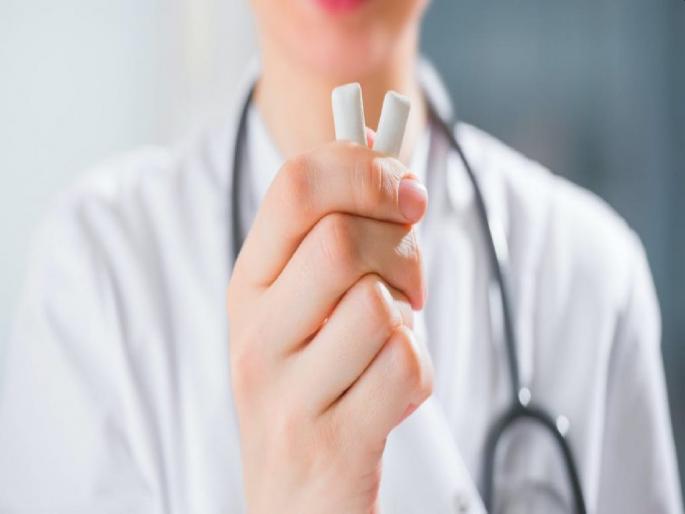 Coronavirus: Experimental Chewing Gum Can Trap Virus Particles And It May Help In Combatting COVID | Coronavirus: वैज्ञानिकांचा दावा! Chewing Gum खा अन् कोरोना टाळा; रिसर्चमधून आलं समोर Coronavirus: Experimental Chewing Gum Can Trap Virus Particles And It May Help In Combatting COVID | Coronavirus: वैज्ञानिकांचा दावा! Chewing Gum खा अन् कोरोना टाळा; रिसर्चमधून आलं समोर