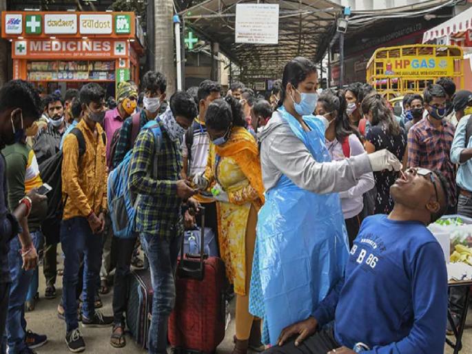 Omicron: There is no reason to be afraid of corona wave in India in next 45 days due to Omicron | Omicron: ओमायक्रॉनमुळे पुढील ४५ दिवसांत भारतात कोरोनाची लाट आली तरी घाबरण्याचं कारण नाही, कारण... Omicron: There is no reason to be afraid of corona wave in India in next 45 days due to Omicron | Omicron: ओमायक्रॉनमुळे पुढील ४५ दिवसांत भारतात कोरोनाची लाट आली तरी घाबरण्याचं कारण नाही, कारण...