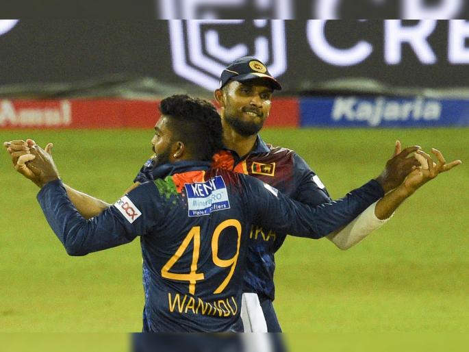 India vs SL 3rd T20I live : Wanindu Hasaranga take 4 wickets, Team India post 81/8 at the end of 20 overs,Kuldeep Yadav is the top-scorer  | IND Vs SL 3rd T20I Live : कुलदीप यादवनं सर्वोत्तम धावा करून टीम इंडियाची लाज वाचवली, श्रीलंकेची गाडी सुसाट पळाली