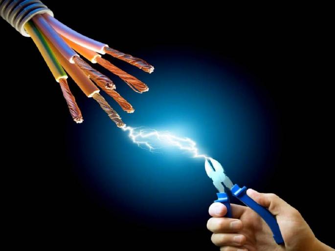 The plot to end the family shocked the whole house | धक्कादायक! कुटुंब संपविण्याचा कट संपूर्ण घरालाच दिला शॉक The plot to end the family shocked the whole house | धक्कादायक! कुटुंब संपविण्याचा कट संपूर्ण घरालाच दिला शॉक