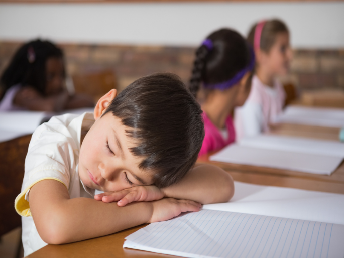 Students often take naps at school, how many hours of sleep do children really need? | अनेकदा शाळेत विद्यार्थ्यांना डुलकी लागते, मुलांना नेमकी किती तास झोप हवी?