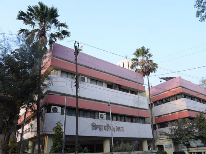 slit in Jalgaon district | भ्रष्टाचार, बुरशीयुक्त शेवयांवरून जळगाव जि.प.मध्ये गदारोळ slit in Jalgaon district | भ्रष्टाचार, बुरशीयुक्त शेवयांवरून जळगाव जि.प.मध्ये गदारोळ