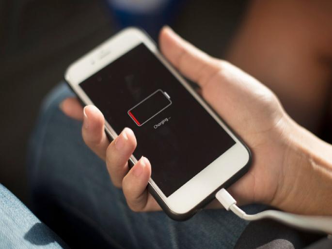 Is your phone charging slowly even after charging for hours? Are you making these mistakes? Find out | तासनतास चार्जिंगला लावूनही फोन स्लो चार्ज होतोय? तुम्ही 'या' चुका तर करत नाही ना? जाणून घ्या Is your phone charging slowly even after charging for hours? Are you making these mistakes? Find out | तासनतास चार्जिंगला लावूनही फोन स्लो चार्ज होतोय? तुम्ही 'या' चुका तर करत नाही ना? जाणून घ्या