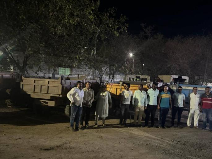 Madha taluka sand mafia tried to use tractor on Kurduwadi district officials | माढा तालुक्यातील वाळू माफियांनी केला कुर्डूवाडी प्रांत अधिकाऱ्यांच्या अंगावर ट्रॅक्टर घालण्याचा प्रयत्न