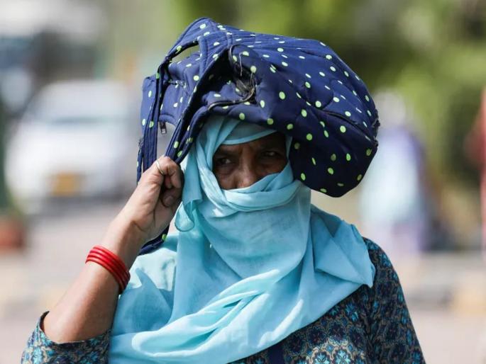 If you think of summer, how will hunger be satisfied?; | उन्हाचा विचार केला तर भूक कशी शांत होईल?; हातावर पोट असणाऱ्यांना हिंडावेच लागते If you think of summer, how will hunger be satisfied?; | उन्हाचा विचार केला तर भूक कशी शांत होईल?; हातावर पोट असणाऱ्यांना हिंडावेच लागते