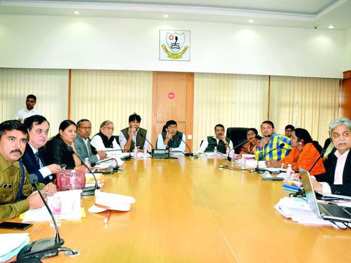 Smart City affected will get 5,000 a month to rent a home | स्मार्ट सिटी बाधितांना घर भाड्याने घेण्यासाठी मिळणार दरमहा ५ हजार Smart City affected will get 5,000 a month to rent a home | स्मार्ट सिटी बाधितांना घर भाड्याने घेण्यासाठी मिळणार दरमहा ५ हजार