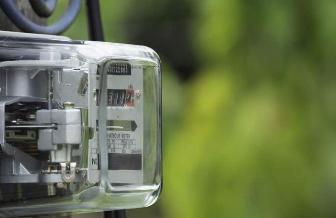 There is a problem with the bills of those who sent their own readings | ज्यांनी स्वत: विजेचे रिडिंग घेऊन पाठवले त्यांच्याच बिलात झालीय गडबड