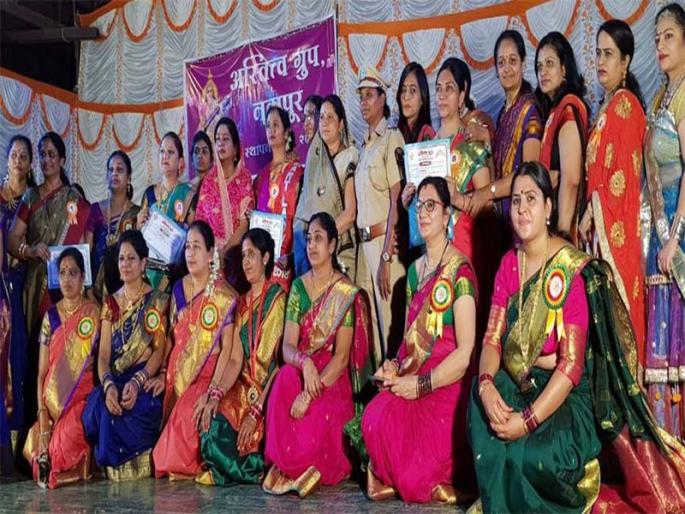 Newly-launched 'Smart Lady' competition | नवापूरात रंगली ‘स्मार्ट लेडी’ स्पर्धा Newly-launched 'Smart Lady' competition | नवापूरात रंगली ‘स्मार्ट लेडी’ स्पर्धा