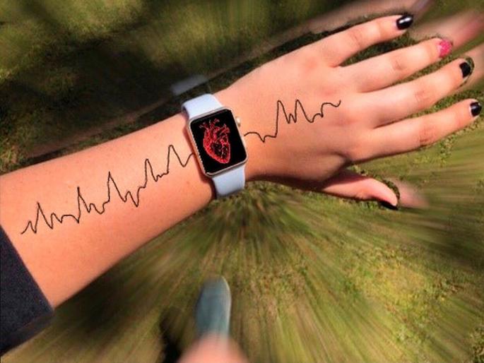 Do you use a smart watch to monitor your health? It can invite cancer, new research will open your eyes | स्मार्ट वॉच आरोग्यावर लक्ष ठेवण्यासाठी वापरता? ते कॅन्सरला निमंत्रण देऊ शकते,  नवा रिसर्च डोळे उघडेल Do you use a smart watch to monitor your health? It can invite cancer, new research will open your eyes | स्मार्ट वॉच आरोग्यावर लक्ष ठेवण्यासाठी वापरता? ते कॅन्सरला निमंत्रण देऊ शकते,  नवा रिसर्च डोळे उघडेल