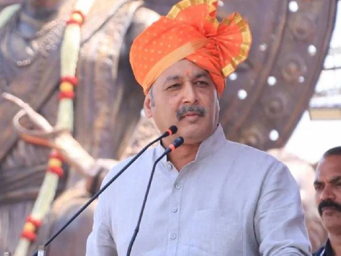 Talks with Jarange, Ambedkar for third alliance, will announce candidate after 17th says Sambhaji Raje  | तिसऱ्या आघाडीसाठी जरांगे, आंबेडकर यांच्याशी चर्चा, १७ तारखेनंतर उमेदवार जाहीर करू - संभाजीराजे  Talks with Jarange, Ambedkar for third alliance, will announce candidate after 17th says Sambhaji Raje  | तिसऱ्या आघाडीसाठी जरांगे, आंबेडकर यांच्याशी चर्चा, १७ तारखेनंतर उमेदवार जाहीर करू - संभाजीराजे