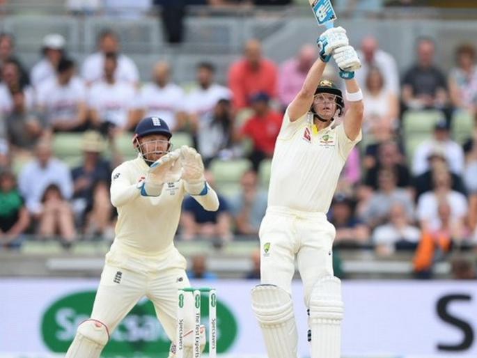 Video : Moeen Ali's brought the game into disrepute; unpredictable bouncer for Steve Smith in Ashes 2019 | Video : अ‍ॅशेस मालिका ; स्टीव्ह स्मिथला बाद करण्यासाठी इंग्लंडचा रडीचा डाव, पण...