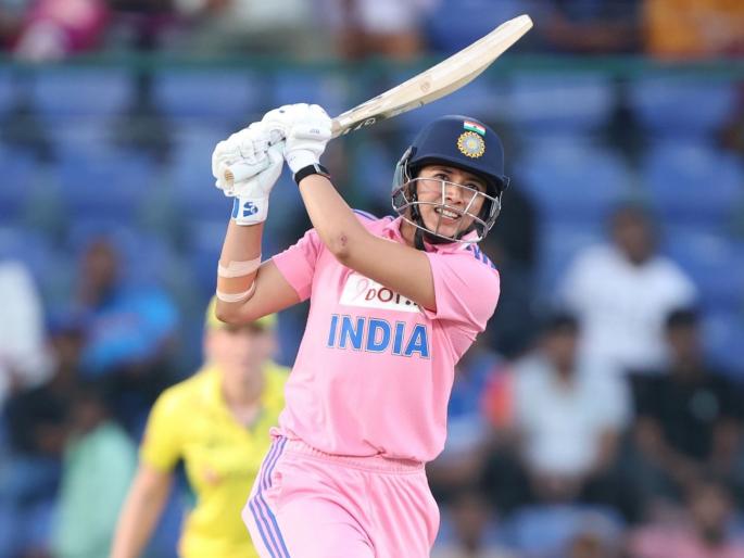 Smriti Mandhana Smashes Fastest WODI Fifty By An Indian Just 23 Balls Eyes On Century Australia Women India Women vs 3rd ODI | IND vs AUS : ऑस्ट्रेलियाविरुद्ध ४०० पारची लढाई; स्मृती मानधनाची विक्रमी खेळी