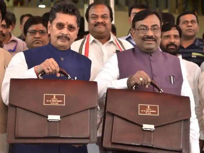 Maharashtra Budget 2019: the announcement of Interim budget of Maharashtra state assembly | Maharashtra Budget 2019: मुनगंटीवारांच्या सुटकेसमध्ये दडलंय काय ? राज्याचा अंतरिम अर्थसंकल्प आज Maharashtra Budget 2019: the announcement of Interim budget of Maharashtra state assembly | Maharashtra Budget 2019: मुनगंटीवारांच्या सुटकेसमध्ये दडलंय काय ? राज्याचा अंतरिम अर्थसंकल्प आज